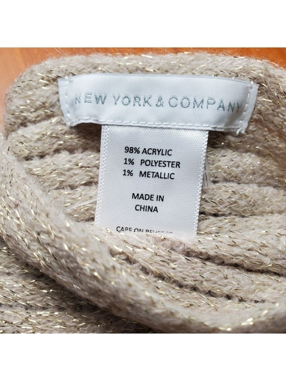 NWOT New York & Company scarf and glove set, cream and gold - Picture 3 of 3